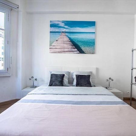 Апартаменти SEA FRONT - Panoramic view with Terraсe - 2BR Ніцца Екстер'єр фото