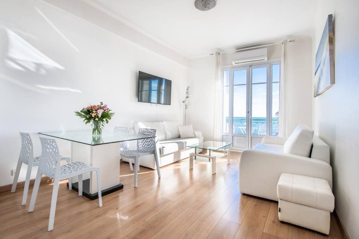Апартаменти SEA FRONT - Panoramic view with Terraсe - 2BR Ніцца Екстер'єр фото