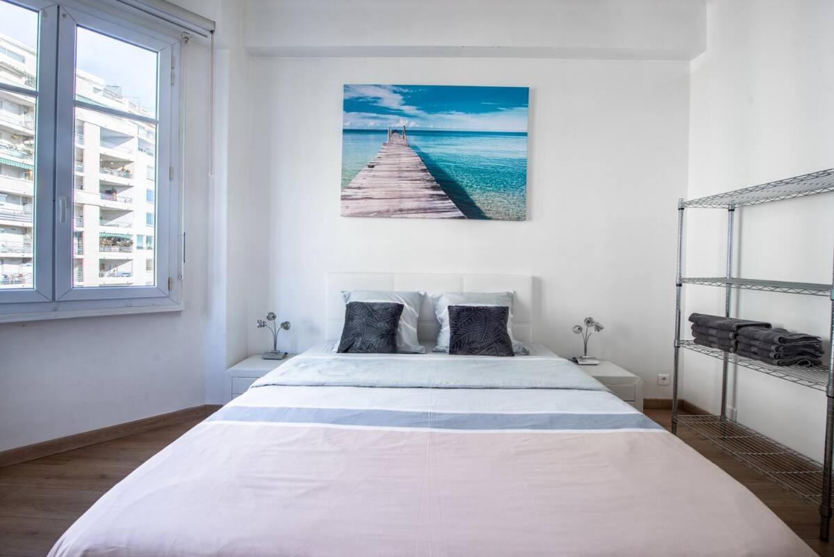 Апартаменти SEA FRONT - Panoramic view with Terraсe - 2BR Ніцца Екстер'єр фото